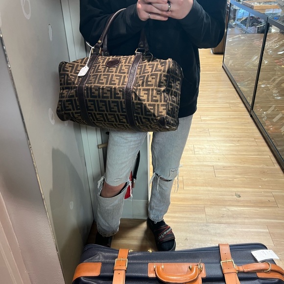 Fendi duffel bag - Picture 11 of 11